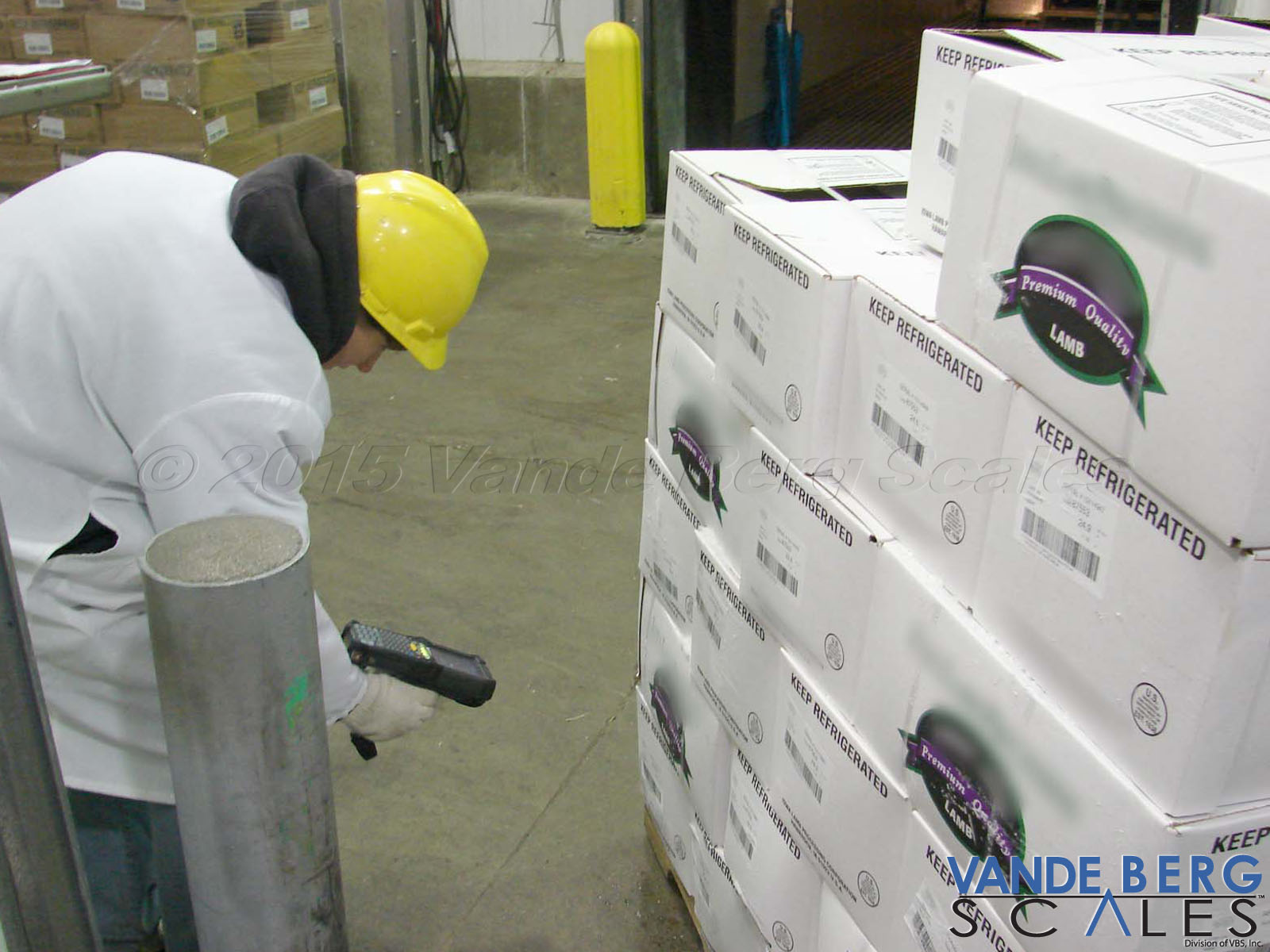 Operator scanning offal box barcodes